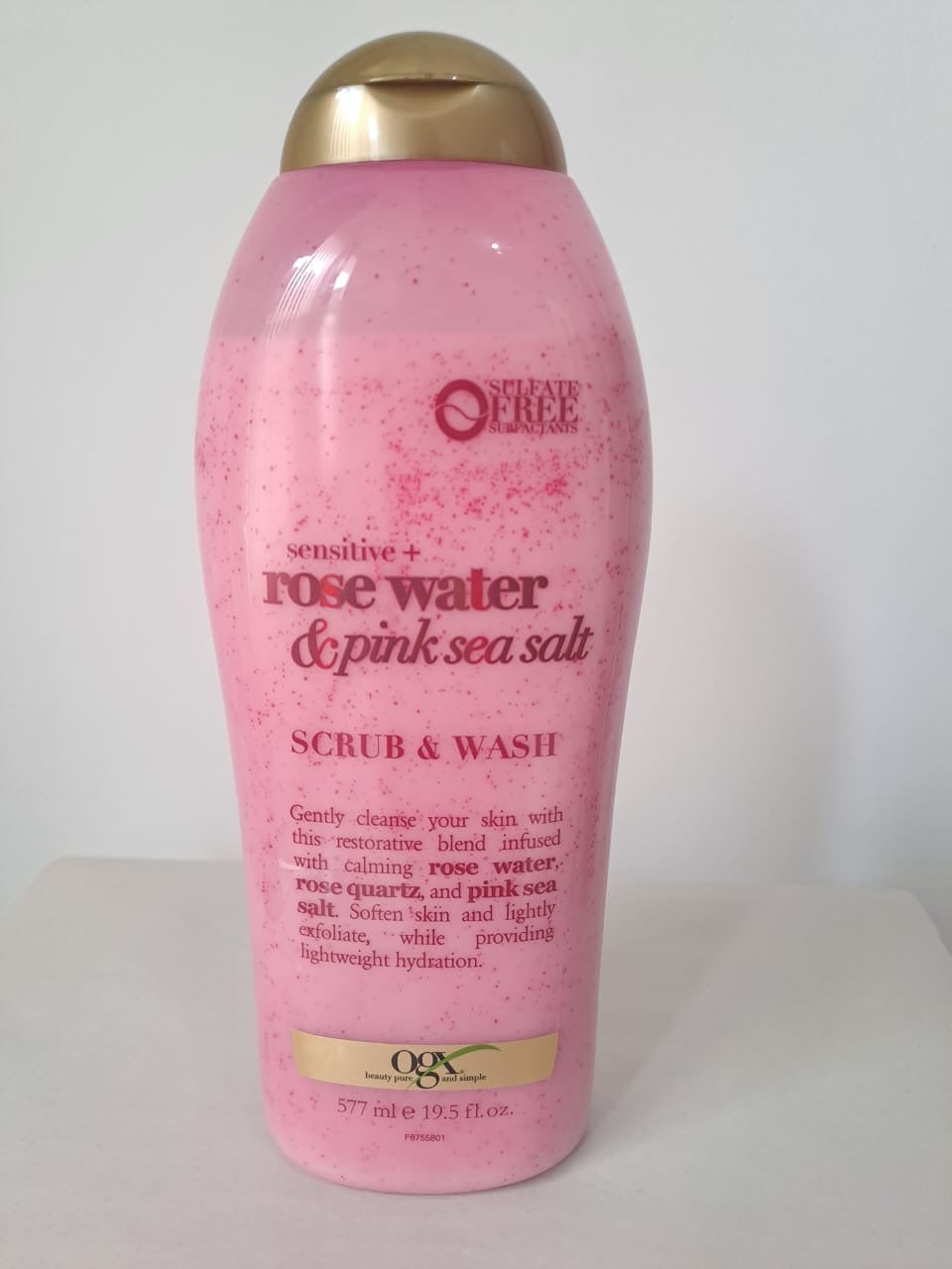 OGX Rose Water & Pink Sea Salt – Scrub & Wash